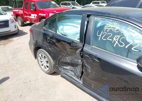 2021 Toyota Corolla Le z USA, uszkodzony, nr VIN 5YFEPMAE0MP246657